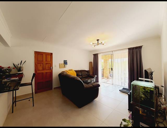2 BEDROOM APARTMENT RENTED IN NOORDWYK